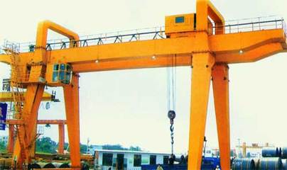 橋式起重機(jī)與門式起重機(jī) 功能、結(jié)構(gòu)與應(yīng)用場景解析